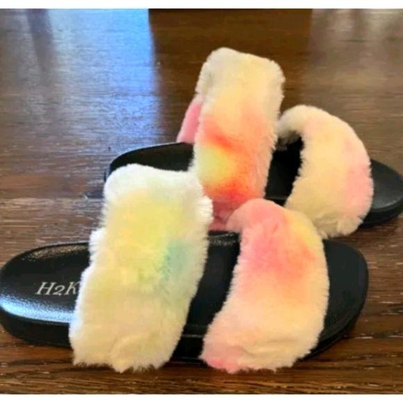 Shoes - NEW Women's Fluffy Faux Fur Double Strap Molded Sole Slides -Rainbow Size 11